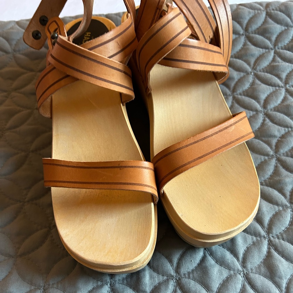 Swedish Hasbeens Tan Leather Wooden Platform Sandals Designer Clogs - Picture 8 of 9